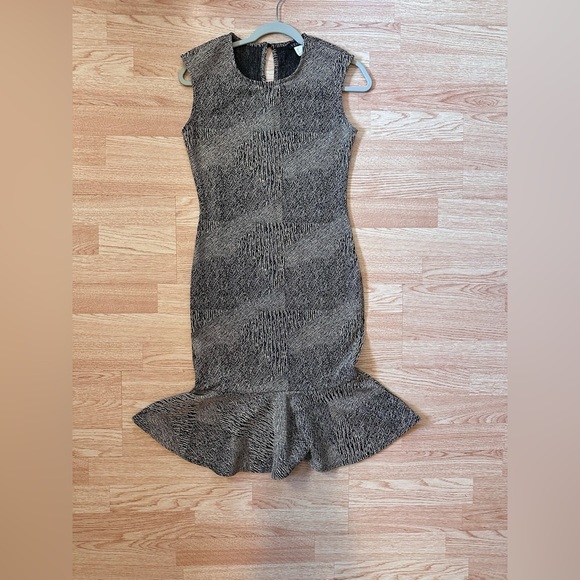 VENUS Gray Ribbed Peplum Sheath Dress Size‎ 8 - Picture 1 of 7